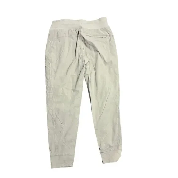 Athleta Women's Size 8 Tan Trekkie Mid Rise Legacy‎ Jogger Pants W/ Pockets - Picture 8 of 8